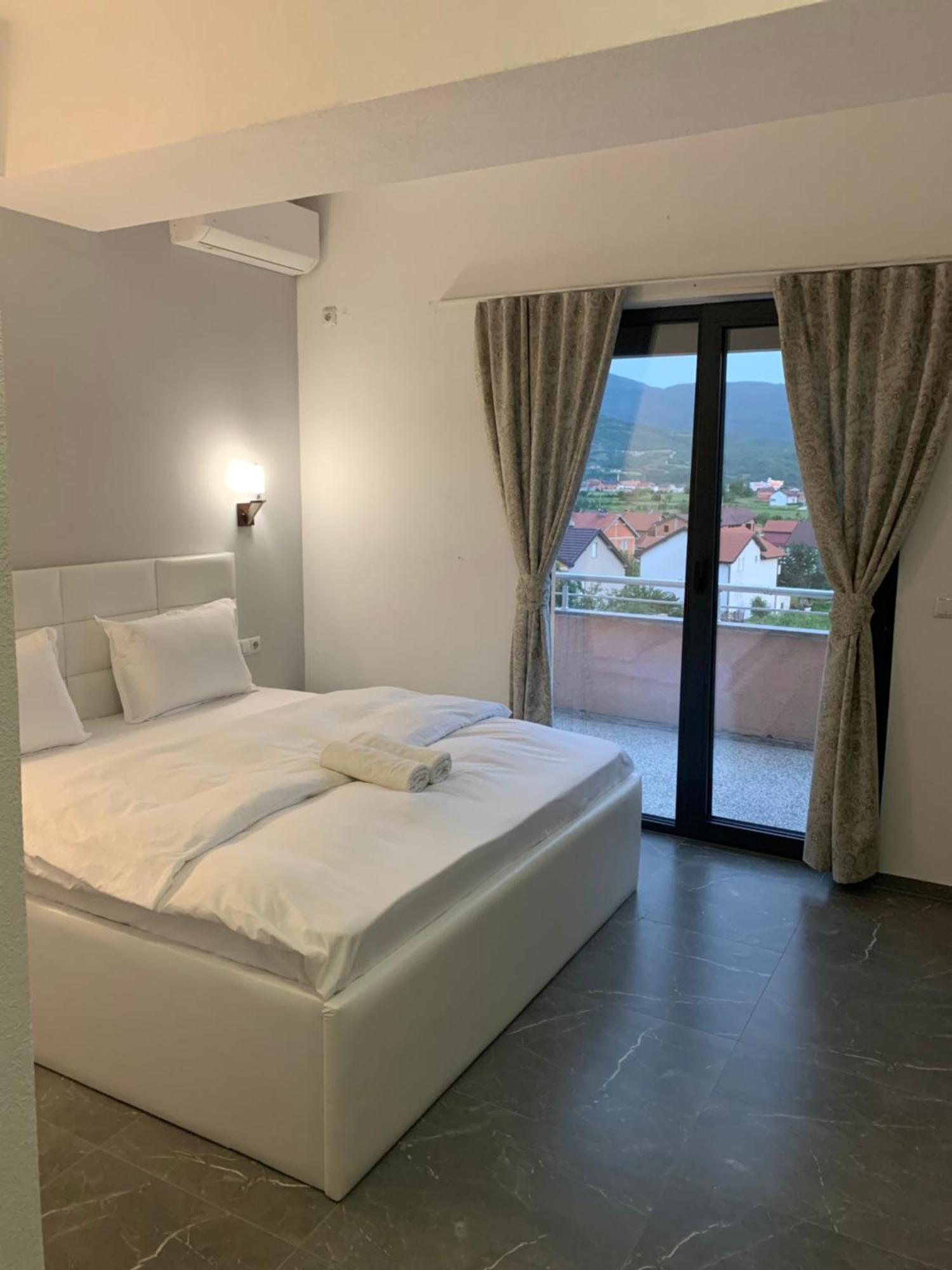 Hotel Albatros Prizren Exterior foto